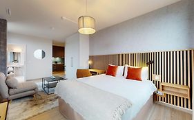 Nonanteneuf Appart Hotel Geneve Etang - Airport - Contactless Check-In